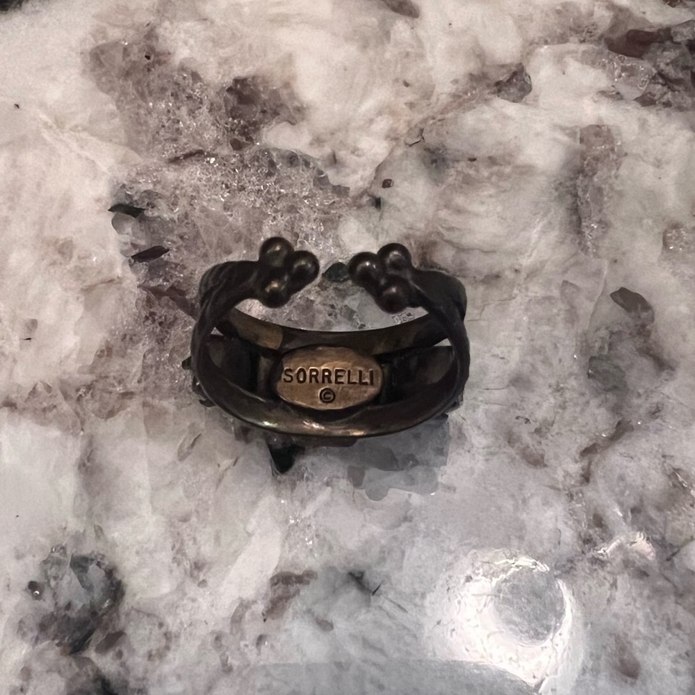 Sorrelli Adjustable 5 Stone Ring - Picture 5 of 8